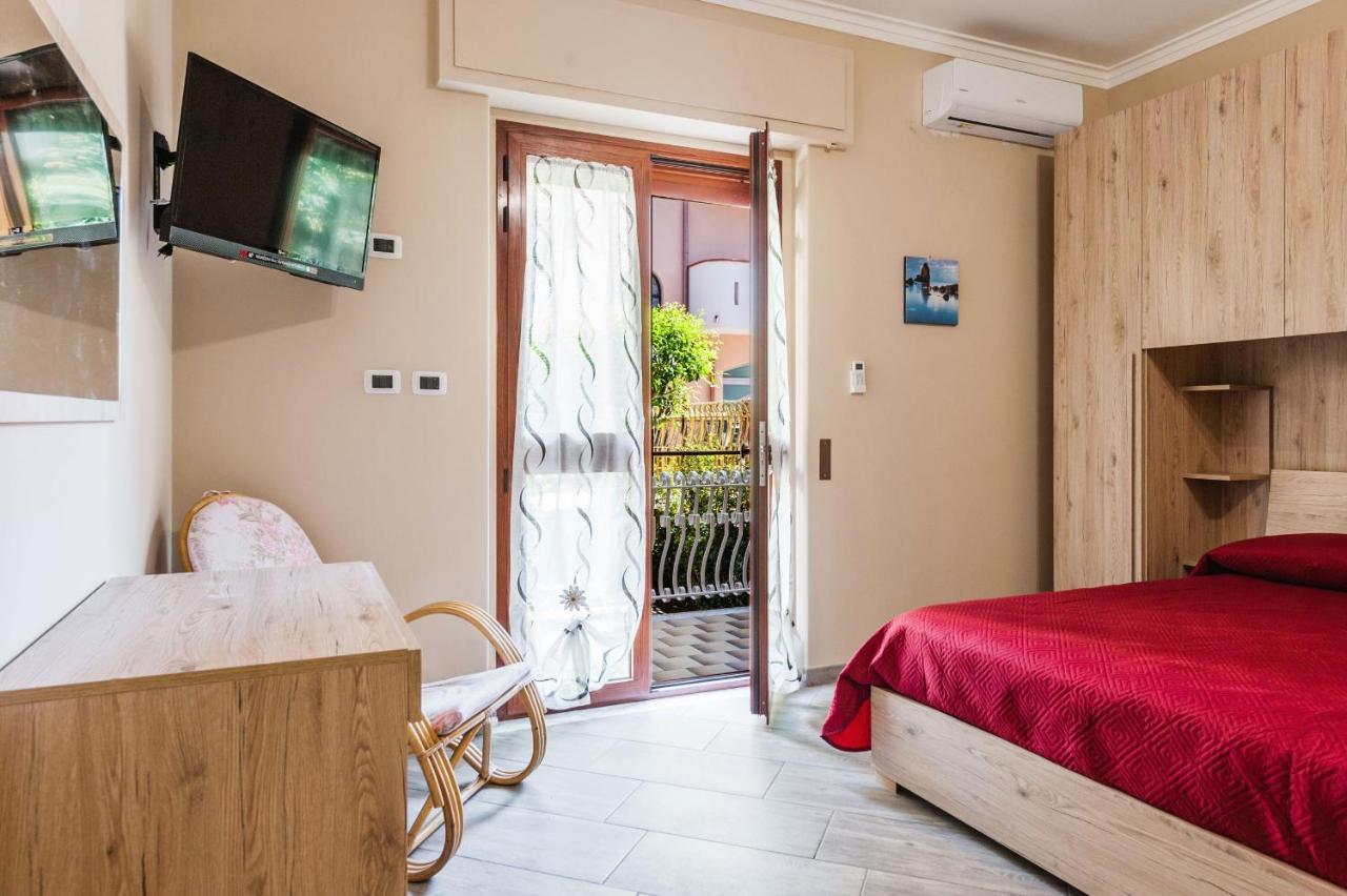 Lemon Tree Apartments By Wonderful Italy Giardini Naxos Eksteriør billede